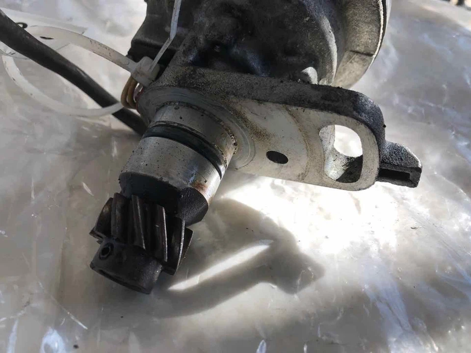 1990 - 1995 CHRYSLER LEBARON Ignition Distributor Assembly 6 Cylinder OEM - Image 3 of 4