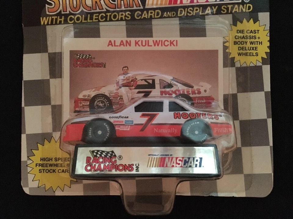 Campeones de carreras Alan Kulwicki Hooters #7 - Muy raro Foto 2 de 3