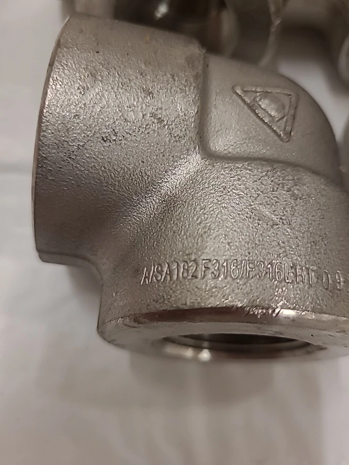 Lot Of 13 90-Degree Elbow F316/F316LHT Forged Stainless Steel 1.25" 3000# - Image 3 of 4