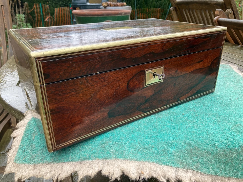 STUNNING ANTIQUE ROSEWOOD BRASS EDGED/LINED SLOPE s/drawers key superb handles - Image 3 of 4