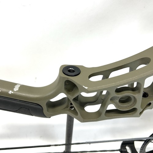 Mathews VXR 28 Bow RH 28" / 70lbs. - Ambush Green *NEW STRING AND CABLES - Picture 14 of 16