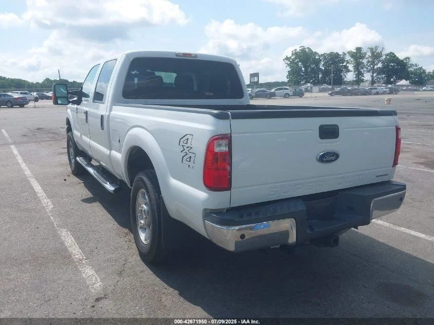 Luz antiniebla de esquina/estacionamiento del conductor para camioneta Ford F250SD 11-16 3002045 Foto 4 de 4