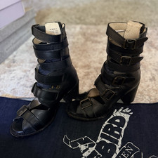 Freebird by Steven Black Leather Strappy Open Toe Buckle Block Heel US 7
