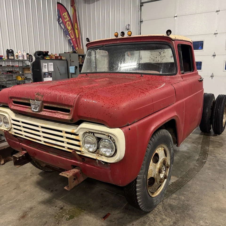 Ford serie F 1958  Foto 2 de 4