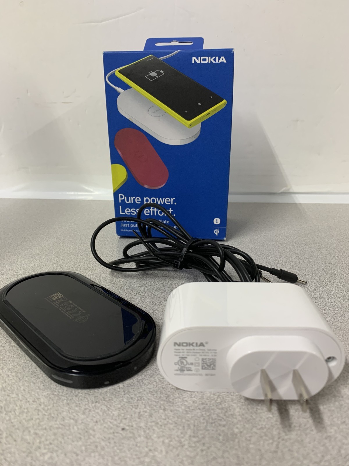 ** Nokia DT-900 Wireless Charging Plate Qi Standard w/Power Adapter