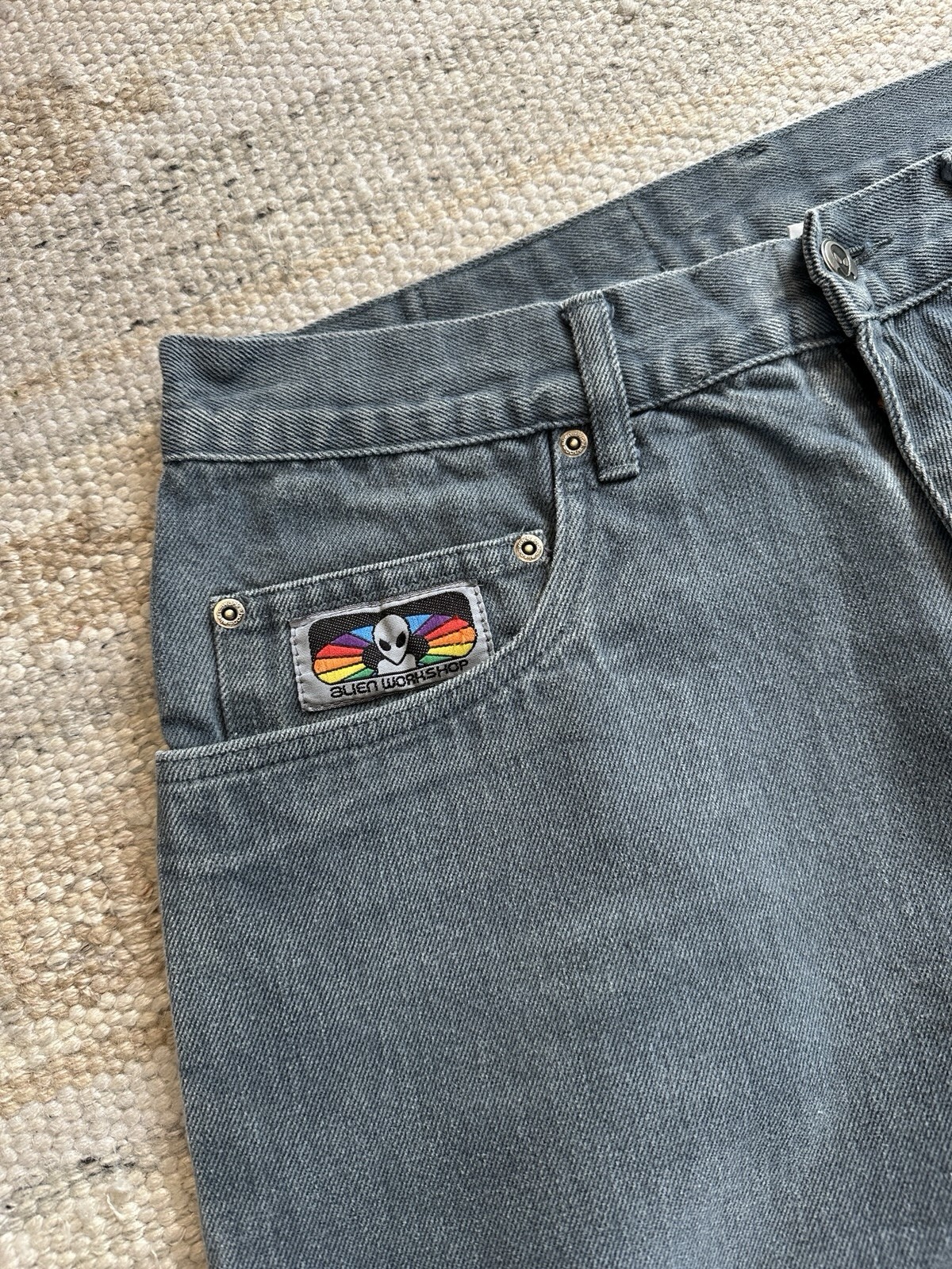 RARE Alien Workshop Global takeover 2001 USA Jean… - image 4