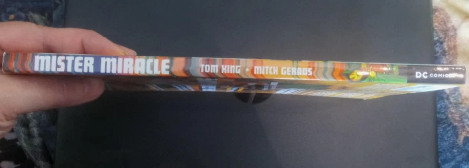 Mister Miracle Graphic Novel 2019 Tom King Mitch Gerads Softcover DC - Image 3 of 3