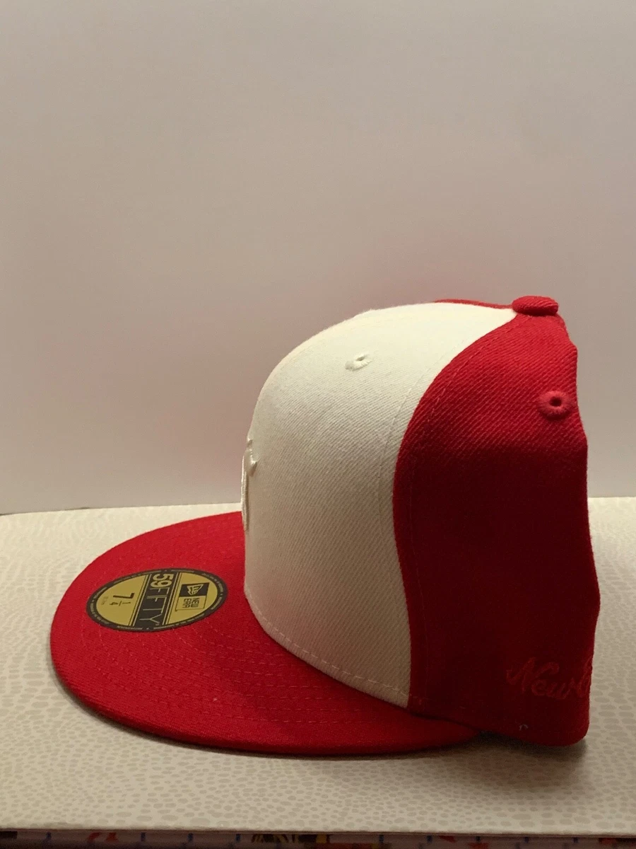 New Era x Fear of God Essentials Trucker 59FIFTY Fitted Hat - Cream/Red 7 1/4