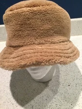 David and Young tan fleece fluffy bucket hat ONE SIZE warm cozy (R)