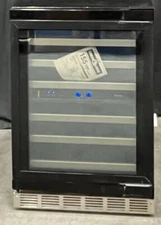 Thermador Freedom Collection T24UW905RP 24" Undercounter Dual Zone Wine Cooler