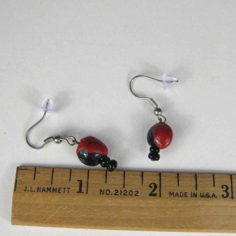 Pendientes colgantes delicados con cuentas de cerámica perforados joyería para mujer 1,25 en rojo Foto 3 de 4