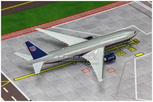 1:400 Phoenix UNITED AIRLINES BOEING 777-200 Passenger Airplane Diecast Model - Picture 12 of 12