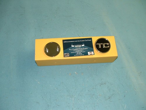 TRIUMPH 2000 / 2500 REAR PILLAR TC - BADGE X 1 PAIR BADGES** BRAND NEW - Picture 2 of 2