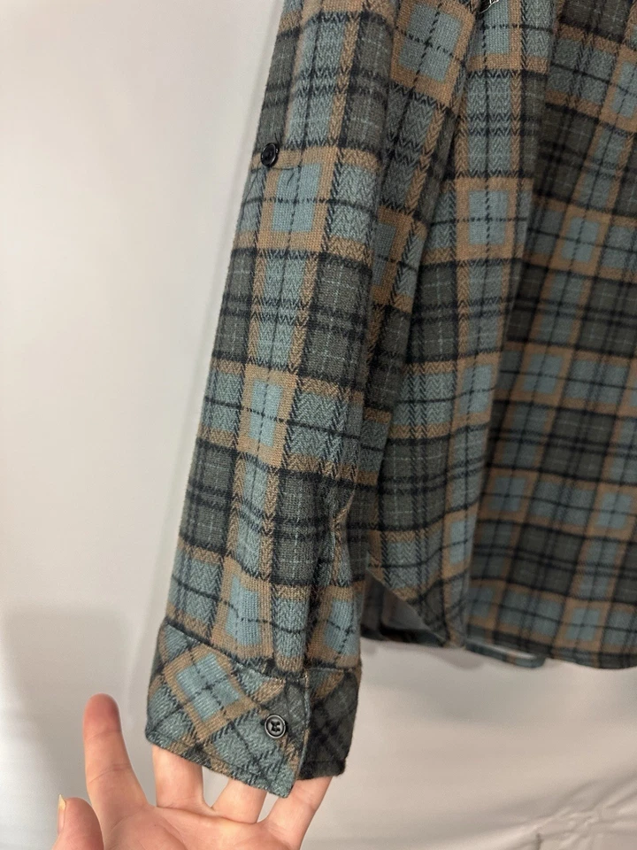 Eye Candy Women's Blue Gray Plaid Flannel Stretch Roll Tab Sleeve NEW 1X-2X - Image 3 of 4