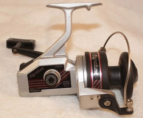 SIGNATURE PS070 FISHING REEL