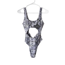 NWT Zaful forever young swimsuit one piece cutout suit comfortable summer beach