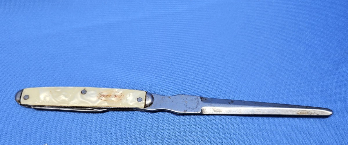 Advertising Letter Opener Knife Mother of Pearl Handle Fort Dodge Ideal K Co