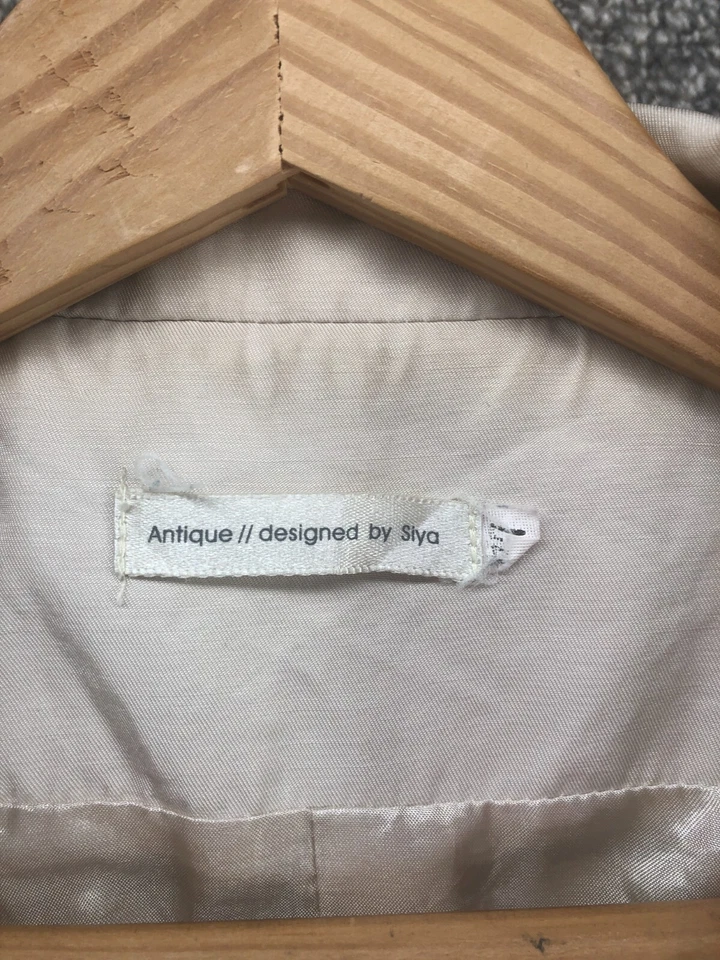 Antique Designed By Siya Jacket Long Coat Beige Womens Sz M Lined Pockets - Image 2 of 4