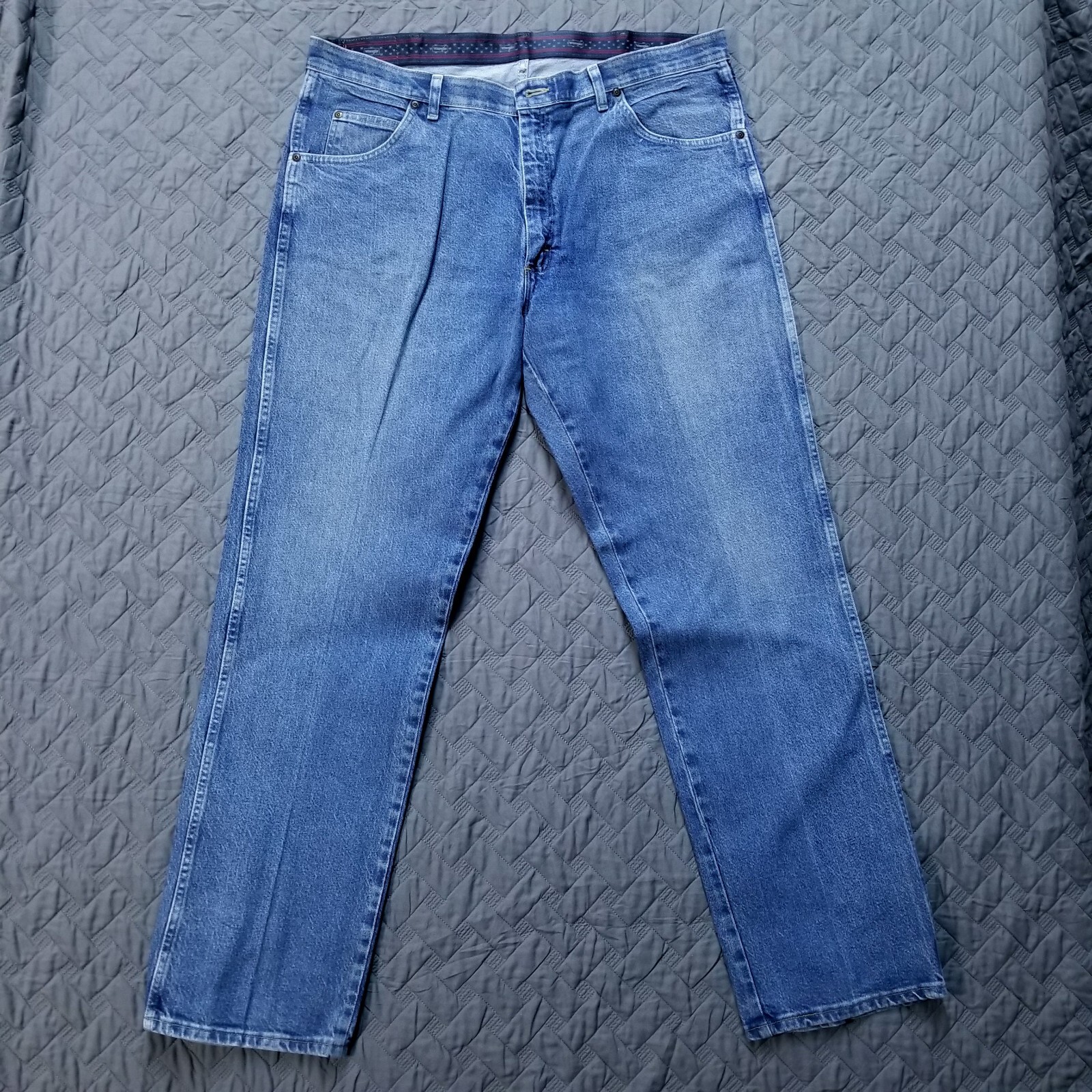 Foto 1 di 10