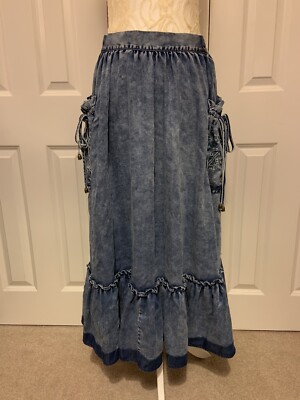 Women s Denim Skirt Size 12