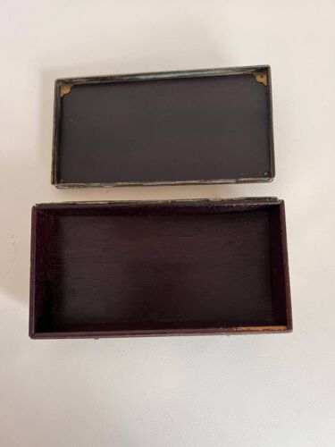 Vintage Metal jewelry trinket box - Picture 2 of 9