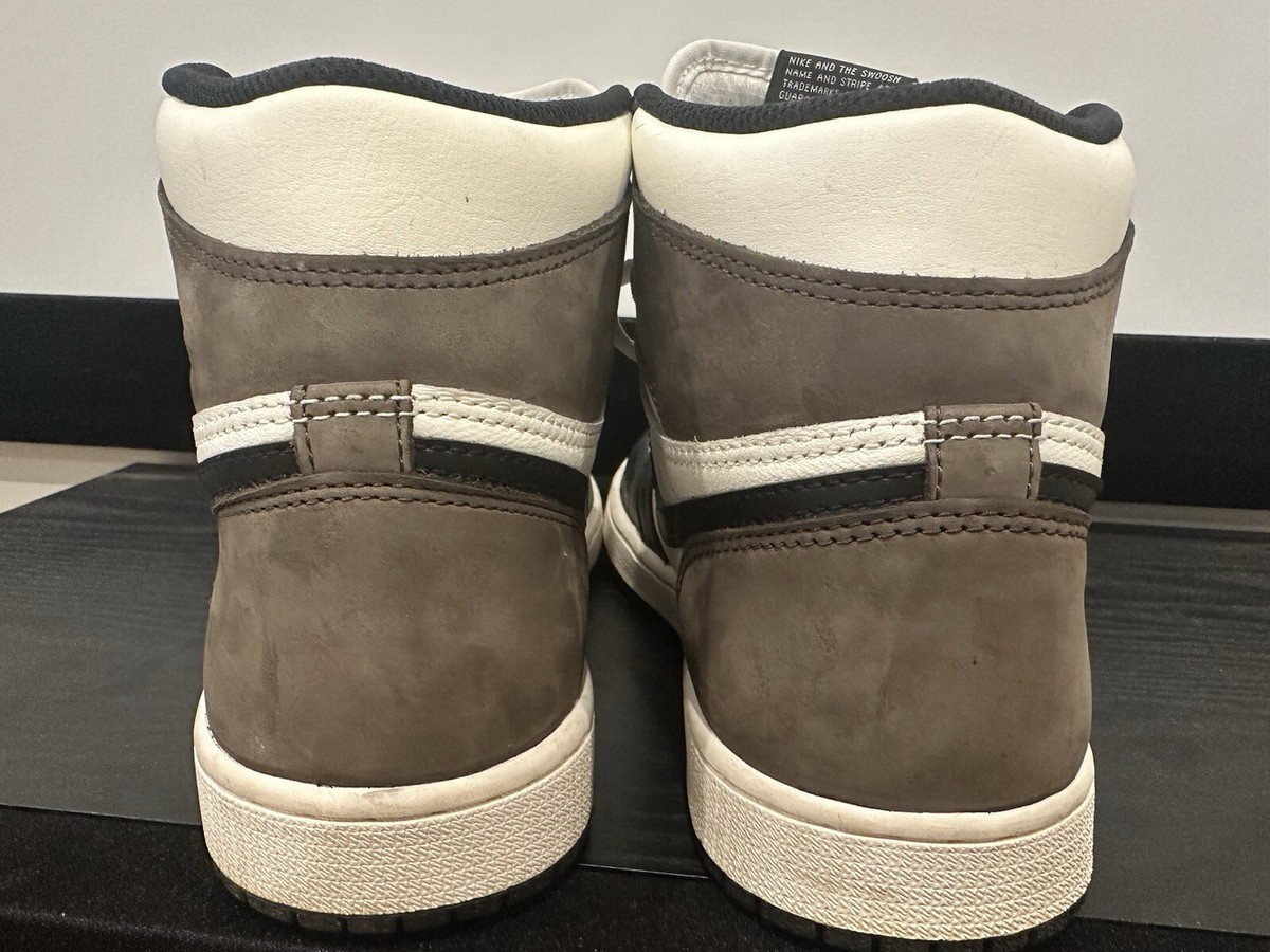 NIKE Air Jordan 1 Retro OG High Dark Mocha Brown Black NIKE Air Jordan 1 Retro OG High Dark Mocha Brown Black