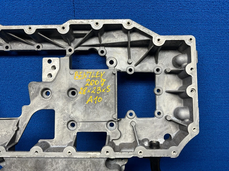 Bentley Continental GT GTC 2006-2010 cárter de aceite del motor superior OEM Foto 3 de 4