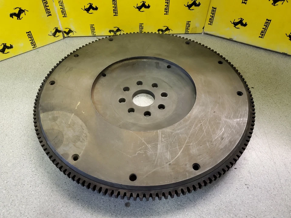 Ferrari Mondial 8 - Volante Foto 2 de 2