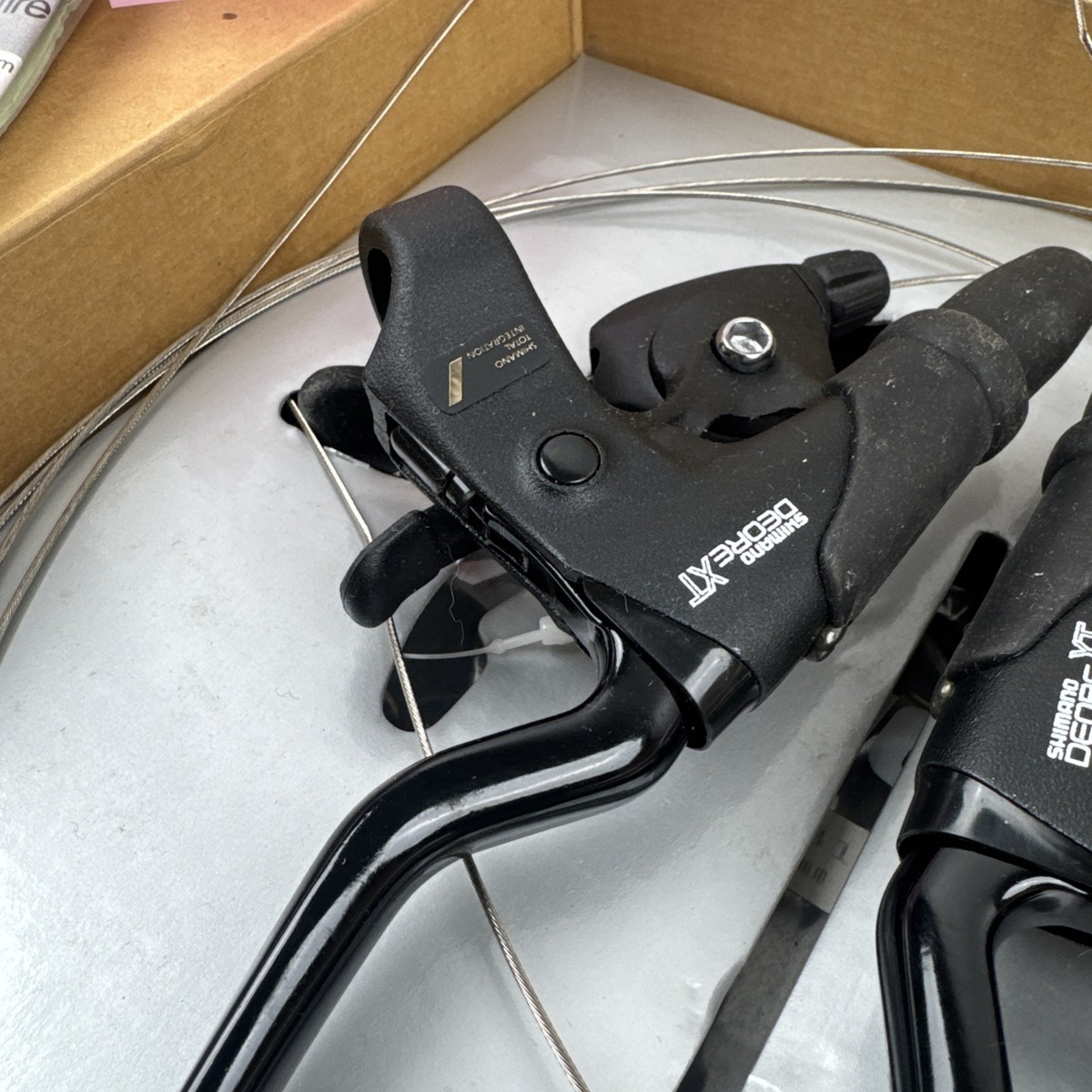 NEW Vintage NOS Shimano Deore XT STI ST-M095 3x7 shifters - Black