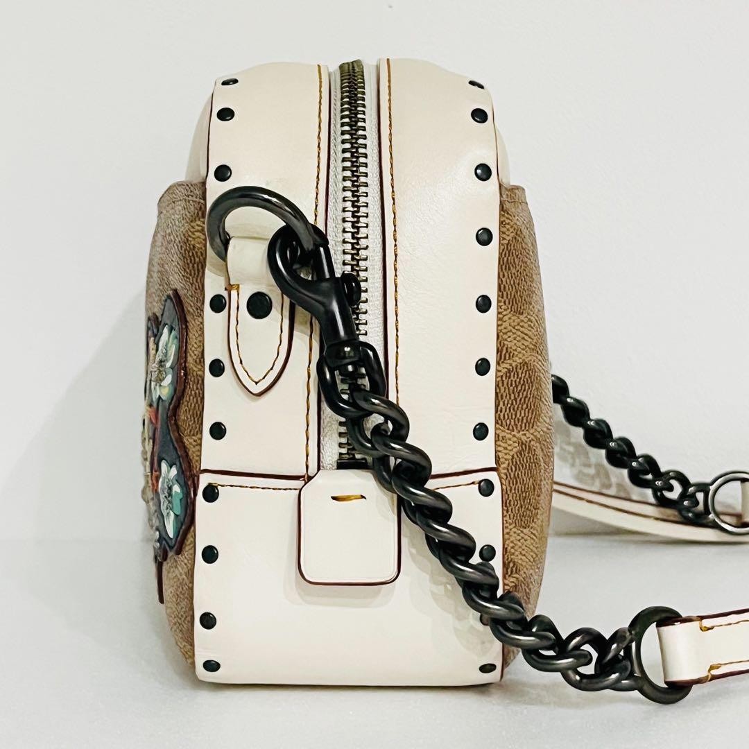 Extremely Beautiful coach Patchwork PVC Chain Sho… - image 5