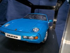 Autoart Porsche 928 minicar 1/18 blue
