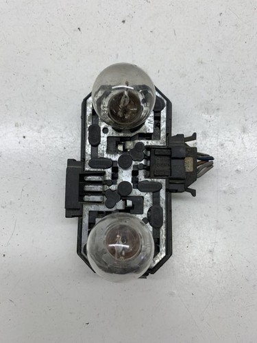 Volkswagen PASSAT B4 1995 Diesel Glühbirnenhalter Heckleuchte 3A5945259 DRA8387