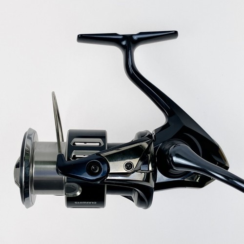 Shimano 21 Twin Power XD C3000HG Spinning Reel No Visible Scratches - Picture 2 of 9