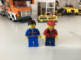 LEGO City GARAGE SET 7642 with Instructions