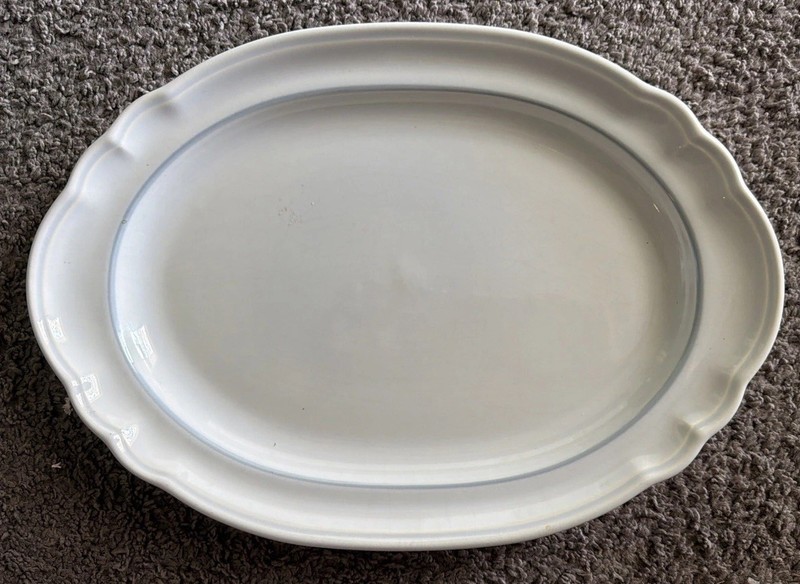 Pfaltzgraff Gazebo Blue rim Oval Platter Scalloped Edge 15 X 10.25"  blue tint