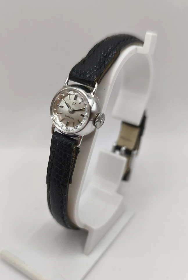 Omega Lady Vintage 18K White Gold Cal: 580 Ref. 7112 GY - 1960s (4.4grs Gold) - Image 4 of 4