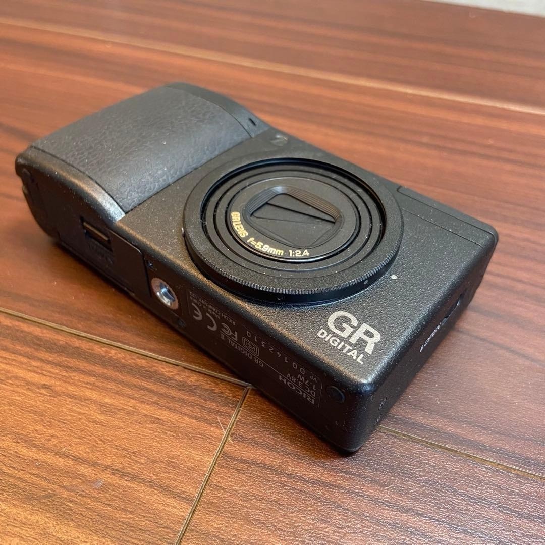 Ricoh GR II Full 1080p H.264 HD 3 Inch LCD HDMI 16.2MP Digital
