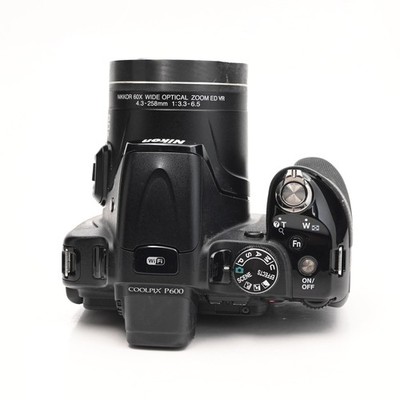 Nikon Coolpix P600 16.1MP Digital Camera w/60x Zoom [Parts/Repair