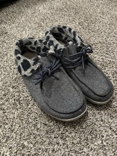 Hey Dude Size 6 Britt Gray Cheetah Animal Print