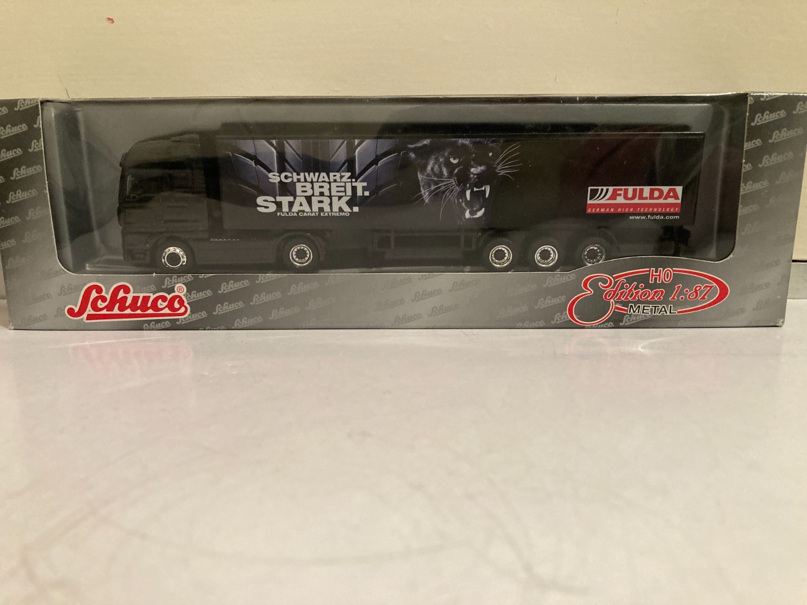 Schuco 22643 MAN Truck Fulda Extremo/Tramp 1/87 Scale boxed