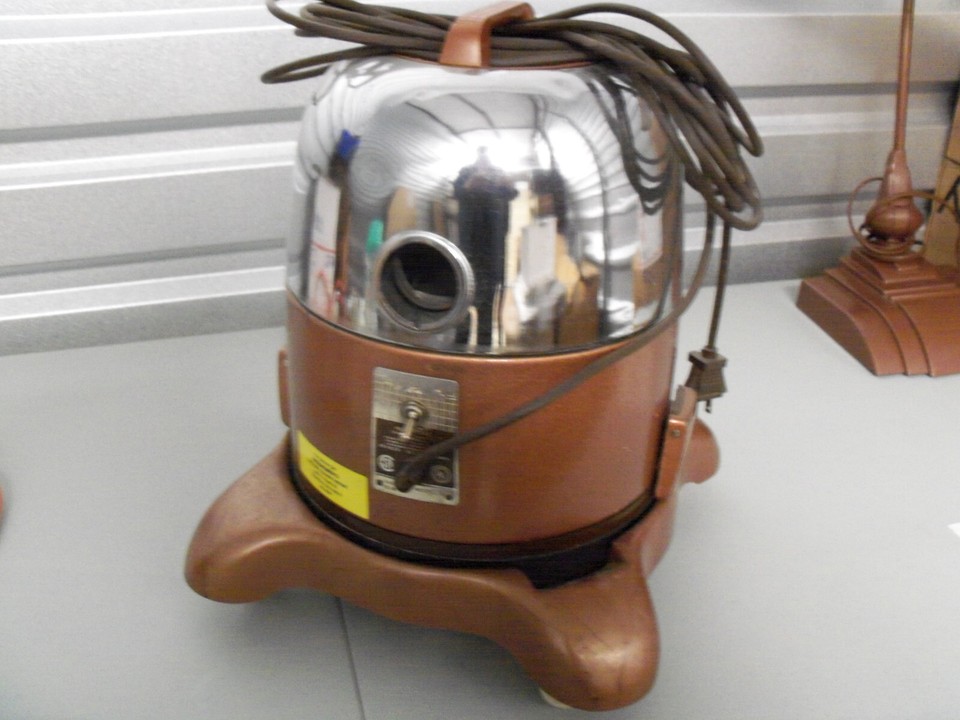 Vintage Chrome Rainbow Rexair Vacuum Cleaner Model D No Hose Works