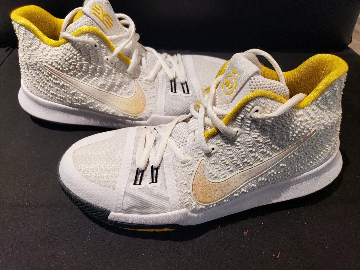 Nike Kyrie3 バスケットシューズ Nike Kyrie 3 N7 size 6 US size 5.5 UK white and yellow New without