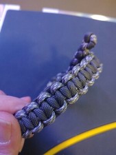 Cinturino da polso oliva grigio ACU mimetico Bling Sling tiro con l'arco fiocco spedizione gratuita agguato 