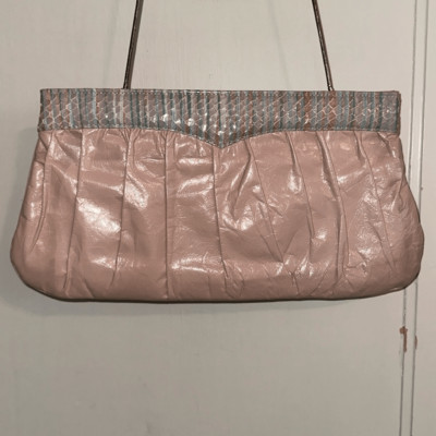 Vintage 70s/80s Lou-Ran Originals pink leather crossbody or clutch purse