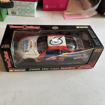 Mark Martin #6 Kraft Win Groceries For Life! 2005 Team Caliber Pit Stop 1/24,NOS