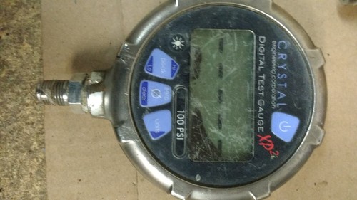 lot of 7 Crystal XP2i Digital Test Gauge mixed psi for parts/repair read listing - Picture 6 of 19