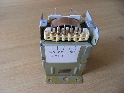 AC / AC Netztrafo 230 V Sec. 2 x 24 V  /  1 x 4,5 V