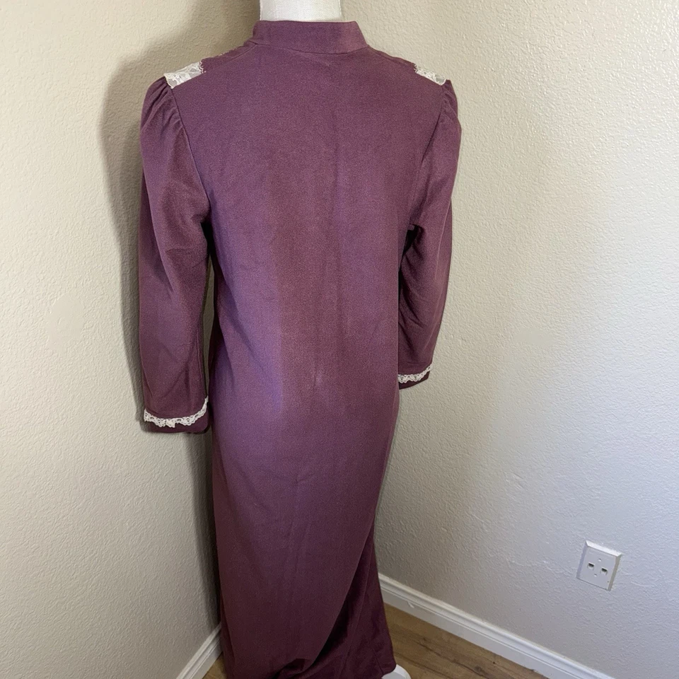 Vintage Vassarette Full Length Robe Peignoir Floral Lace Sheer Embroidered USA - Image 4 of 4