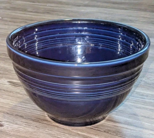 Fiesta Mixing Nesting Bowl Cobalt Blue Fiestaware  8 3/4” x 5 1/4” Rare Retired