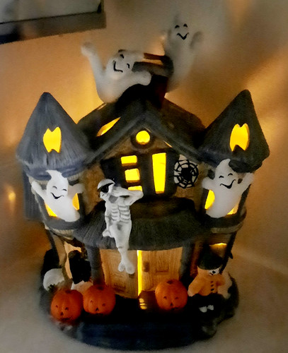 Partylite Halloween Haunted House Tea Light Candle Holder P7311 Retired